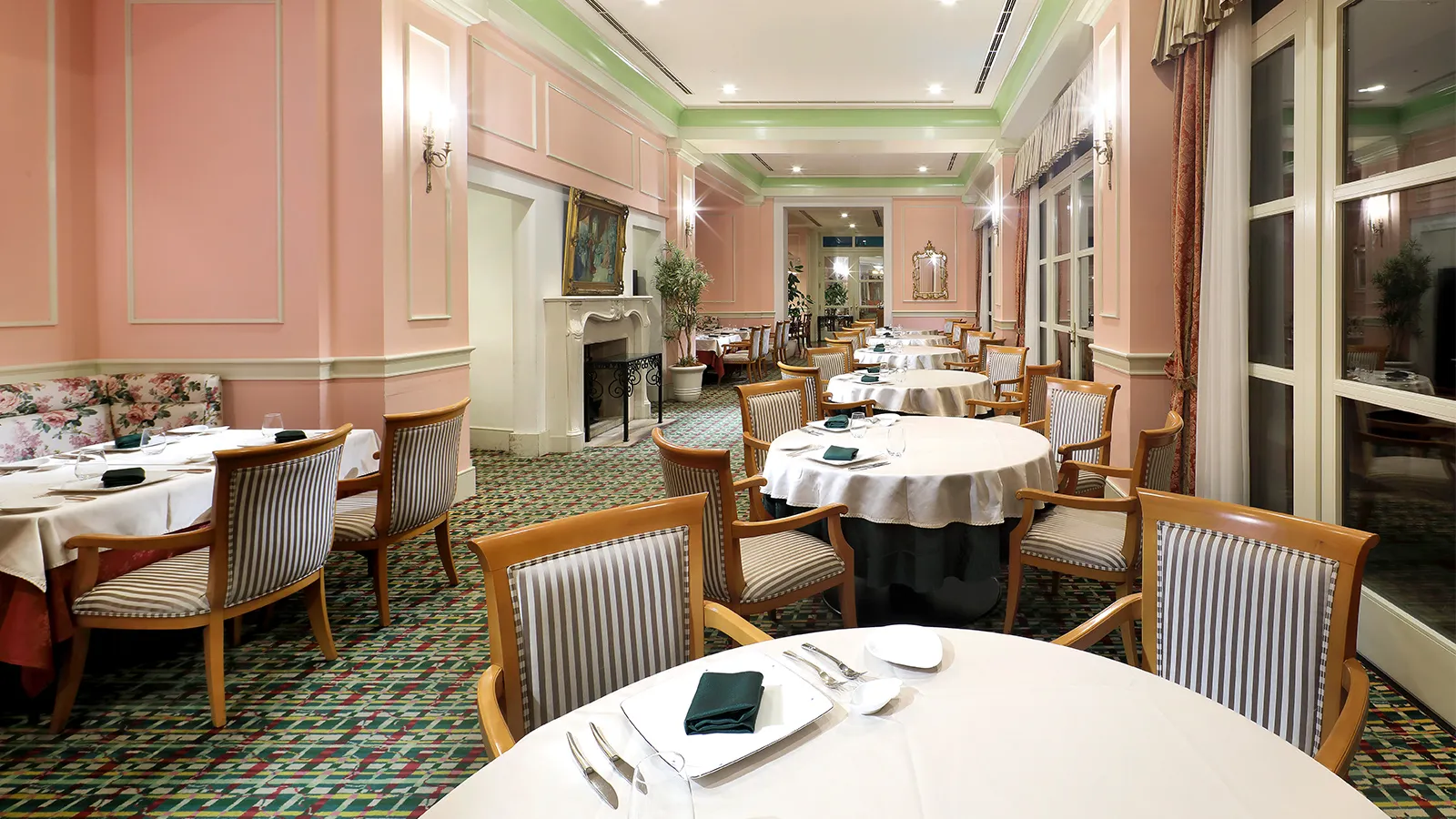 フランス料理オークヴィル｜レストラン＆バー｜グランドエクシブ那須