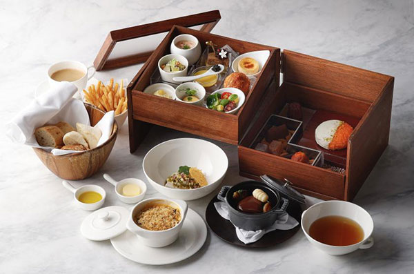 毎日朝食1名様無料